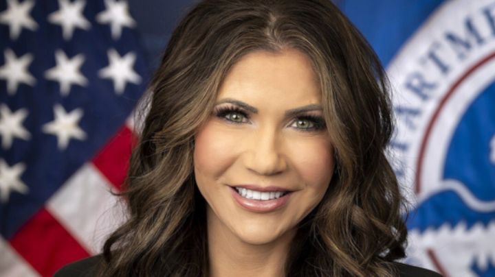 Kristi Noem, secretaria de Seguridad Nacional de EU, es hospitalizada de emergencia
