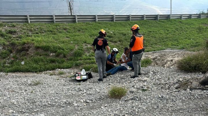 Volcadura deja una persona sin vida en la carretera Monterrey-Saltillo