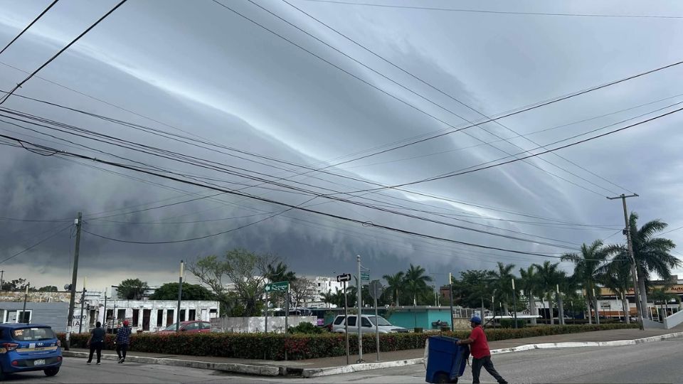 Nube impresiona a habitantes de Tampico, Tamaulipas