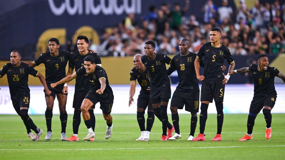 La selección catracha avanzó tras vencer a Panamá por penales en un duelo lleno de drama
