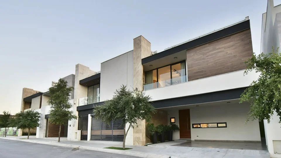 Inversión extranjera impulsa crecimiento inmobiliario en México: Experto.
