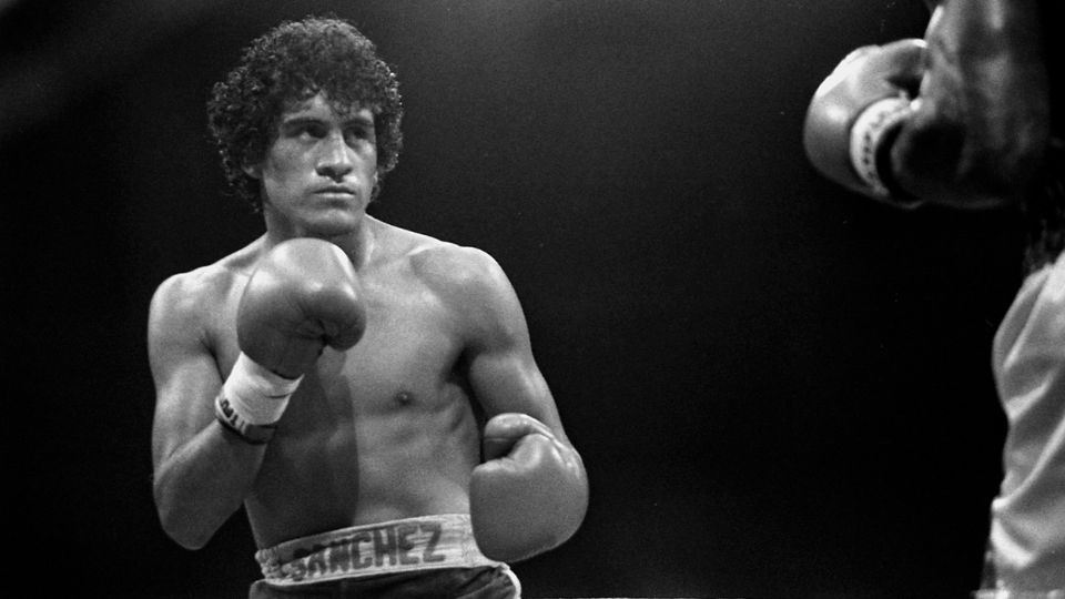 Campeón mundial y verdugo de leyendas: Su técnica y frialdad lo hicieron único en el ring.