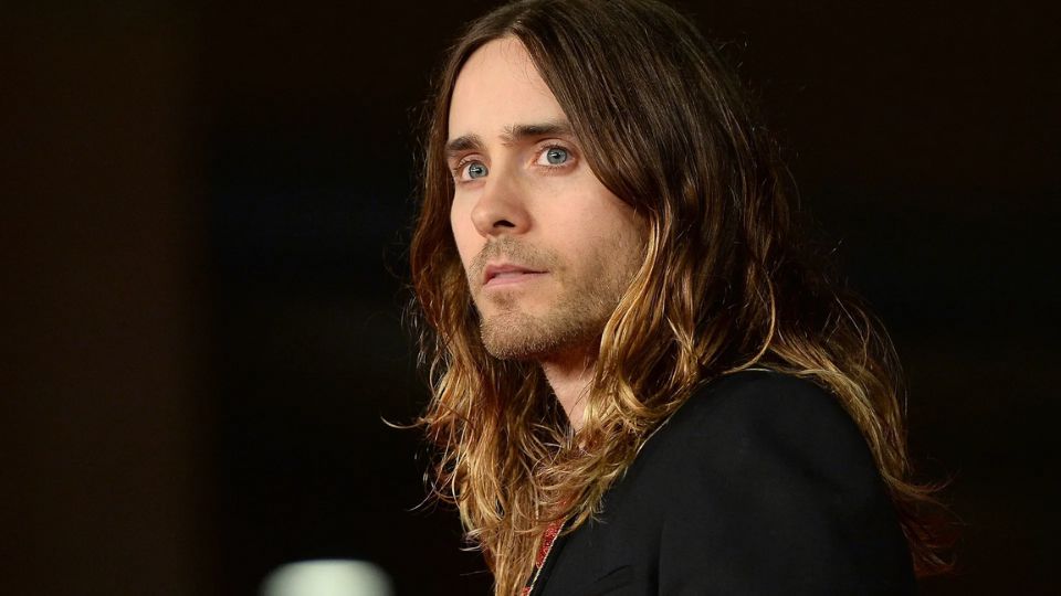 Jared Leto enfrenta acusaciones de nueve mujeres por conducta inapropiada.