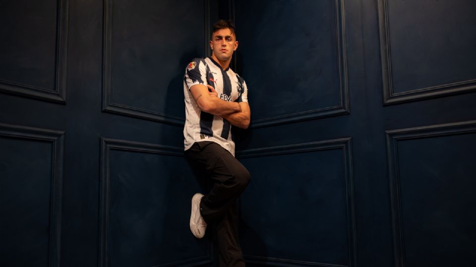 Mele busca consolidarse como titular en Rayados y se ilusiona con la exigencia de la Liga MX.