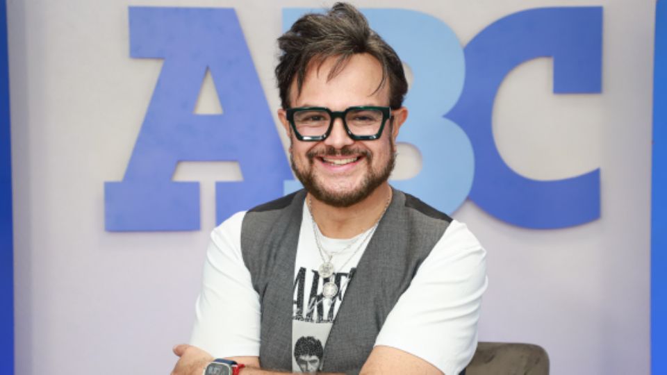 Aleks Syntek en ABC Noticias.