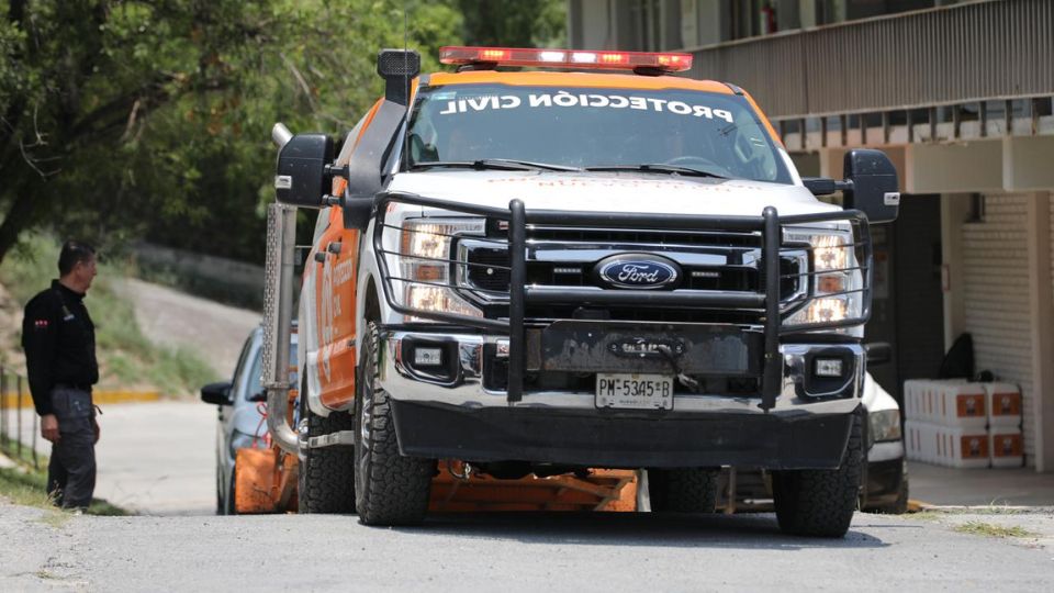 Protección Civil de Nuevo León envía tercer equipo de apoyo a Texas.