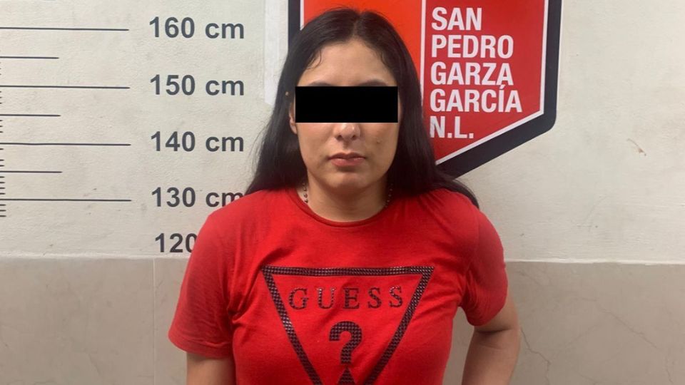 Detienen a una mujer con orden de aprehensión por amenazas en San Pedro.