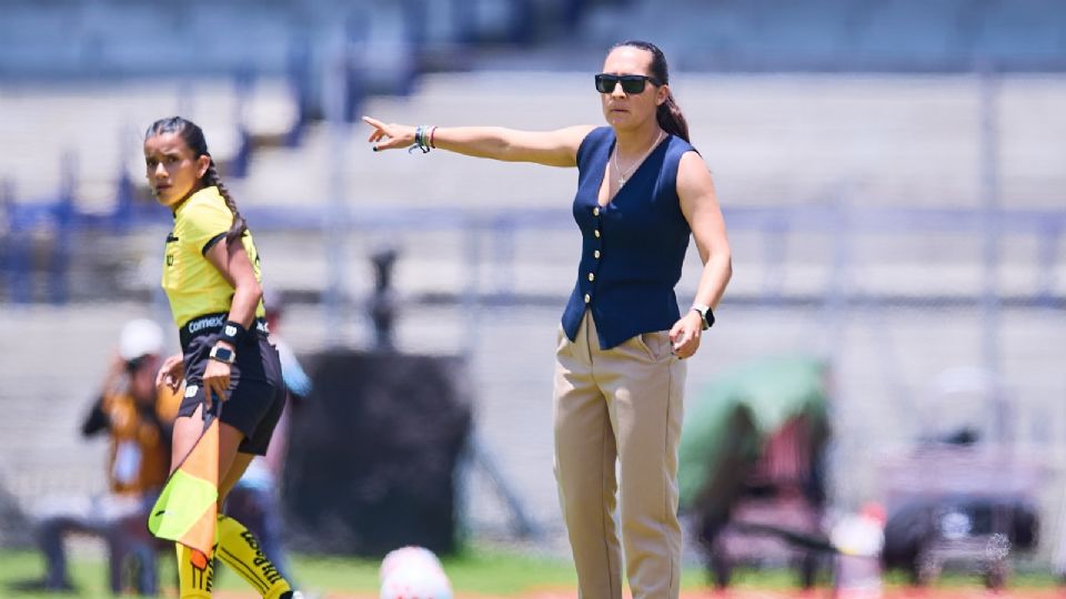 La entrenadora costarricense lamenta la fragilidad defensiva y reconoce que el equipo aún no alcanza su mejor versión.