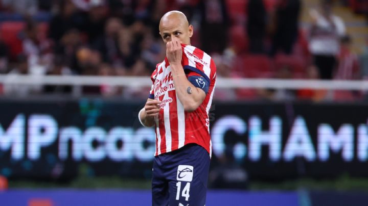 Chivas golea en pretemporada y recupera a 'Chicharito' para el Apertura 2025