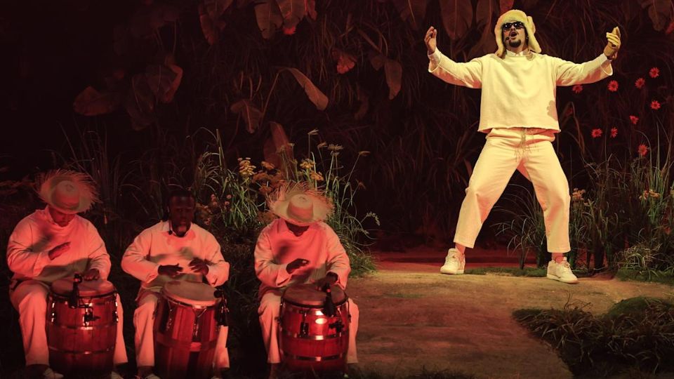 Bad Bunny estrena nueva canción titulada 'Alambre de Púa'