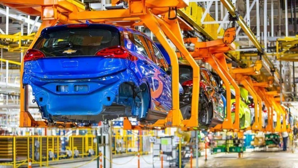Piden reforzar sector automotriz de NL contra entorno internacional adverso.