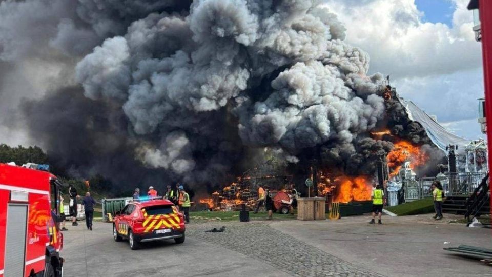 Se incendia escenario del Tomorrowland