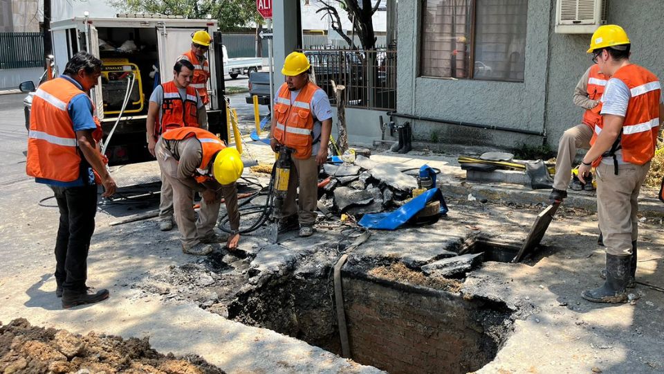 Repara AyD fugas no visibles de agua potable en Monterrey