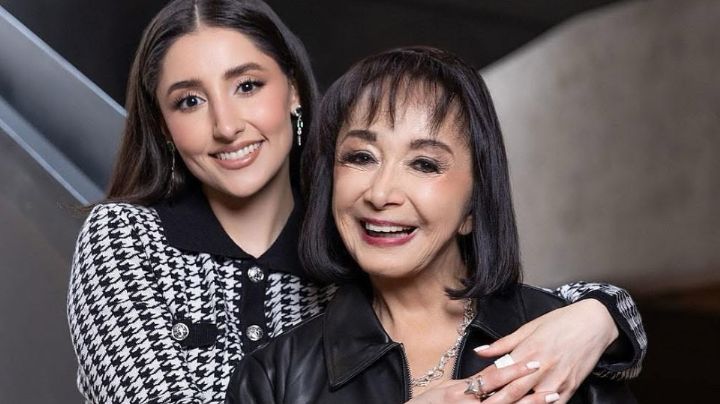 Paola Montes de Oca y María Antonieta de las Nieves comparten sesión de fotos