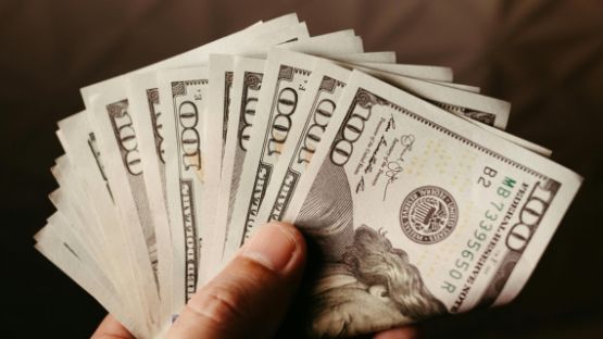 ¿El peso mexicano pierde terreno? Así despierta el precio del dólar hoy 24 de junio