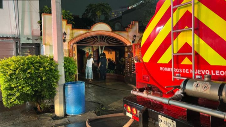 Se incendia casa en Monterrey; habitantes salen ilesos