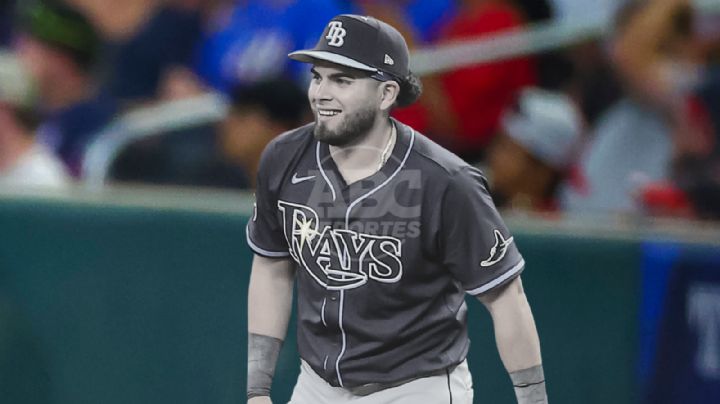 Jonathan Aranda enciende las alarmas: sale lesionado tras fuerte choque ante los Yankees