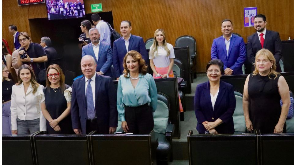 Diputados del PRI en el Congreso local