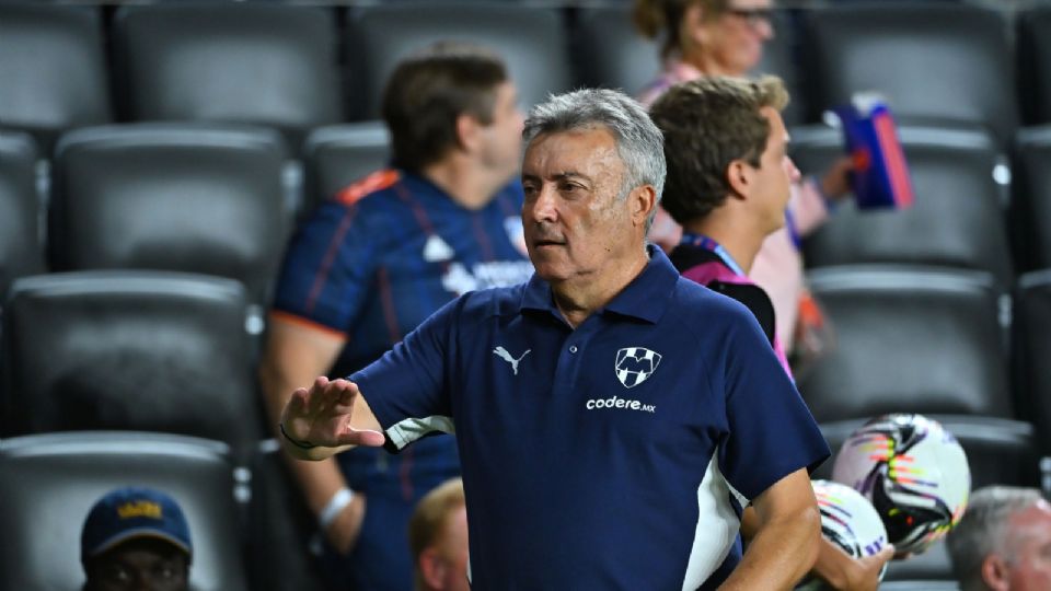 Torrent se mostró molesto por el sistema de clasificación del torneo y defendió el rendimiento de Rayados, especialmente en la segunda mitad.