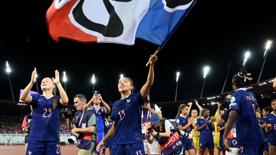 Con goles de Katoto y Baltimore, Les Bleues superaron a las campeonas vigentes y se colocan segundas del Grupo D.
