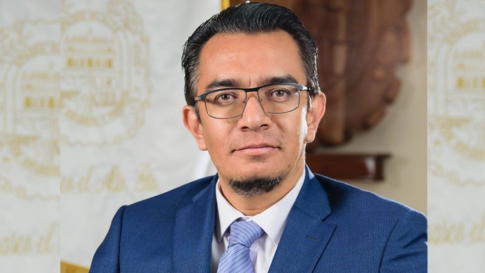Asesinan a balazos al secretario del Ayuntamiento de Apaseo el Alto en Guanajuato.