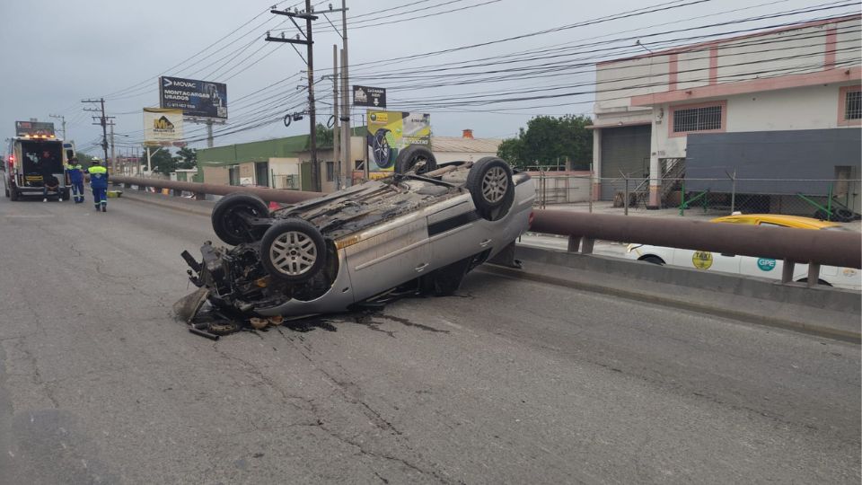 Dos volcaduras en San Nicolás deja dos personas lesionadas.