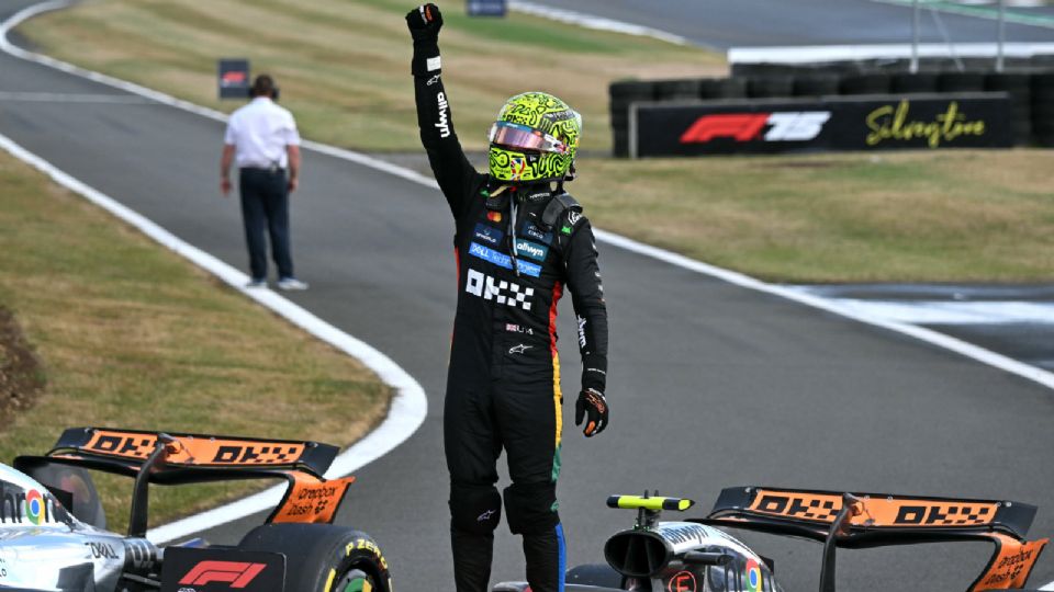 Lando Norris logra llevarse la victoria en casa.