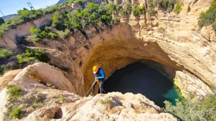 Mujer queda atorada en el Pozo del Gavilán en Galeana, Nuevo León