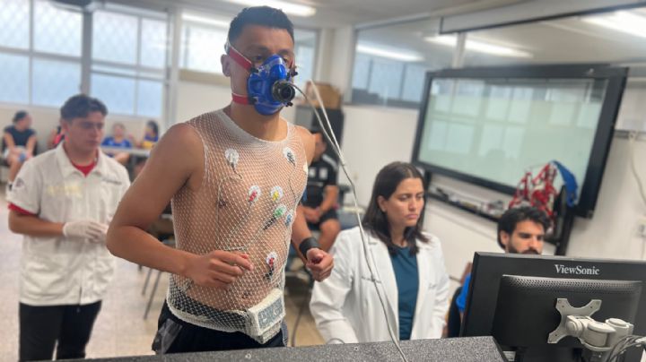 'Gacelo' López superó pruebas físicas y se reporta listo con Tigres
