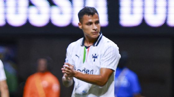 ¿Rayados necesita un nuevo delantero? Esto opina Roberto de la Rosa