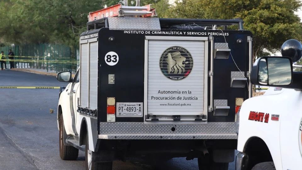 Choque entre tractocamiones en Escobedo deja un muerto y un lesionado 
