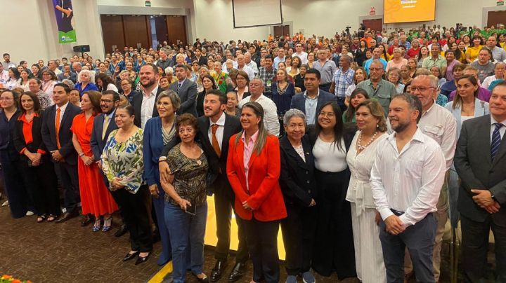 Samuel García promete mayor presupuesto para adultos mayores en 2026