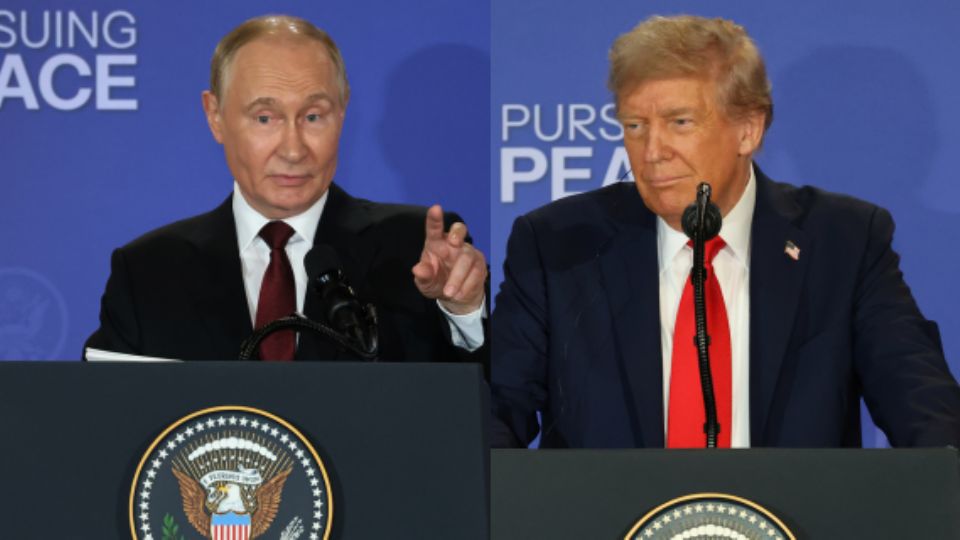 El presidente de Rusia, Vladimir Putin, habla durante una declaración conjunta con su homólogo de Estados Unidos, Donald Trump, este viernes, en Anchorage (Estados Unidos).