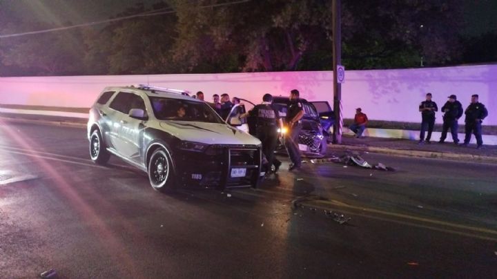 Detinen a hombre por chocar contra patrulla de San Pedro; dos policías resultaron lesionados