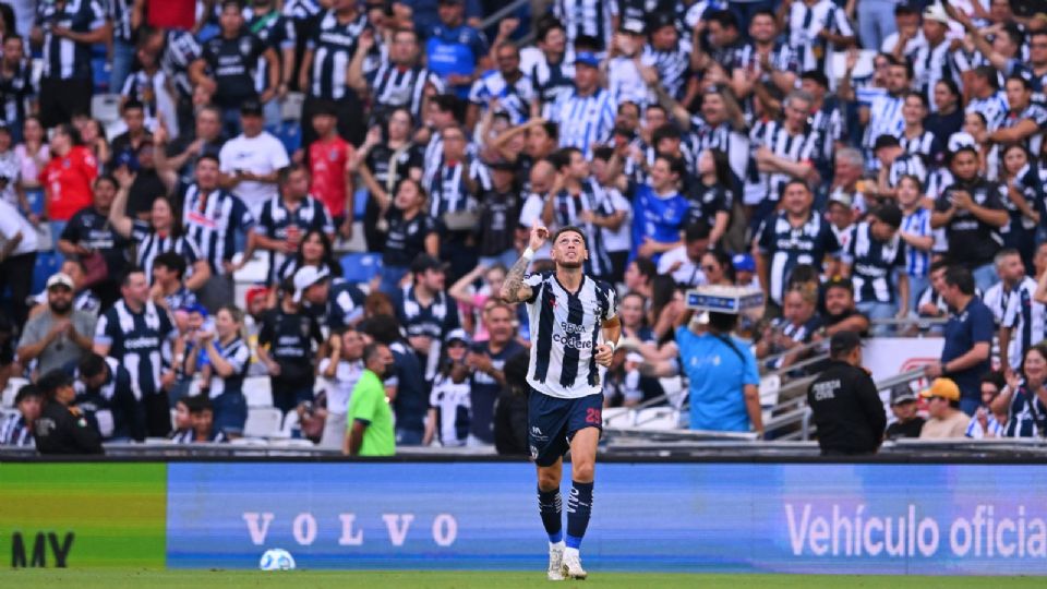 Lucas Ocampos anotó un doblete para regresar al gol con el Monterrey tras ocho meses de sequía