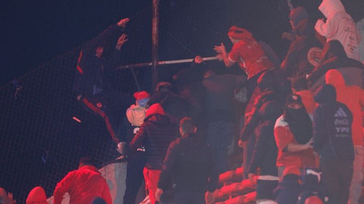 Cancelado el Independiente vs. Universidad de Chile en la Sudamericana por violencia en gradas