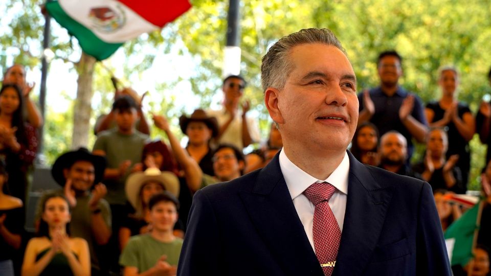 Waldo Fernández, senador de Morena, presenta primer informe de actividades