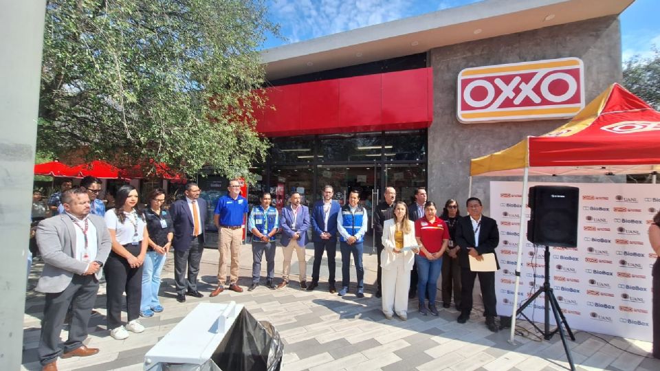 La maquina se encuentra dentro de las instalaciones de la UANL en San Nicolás.