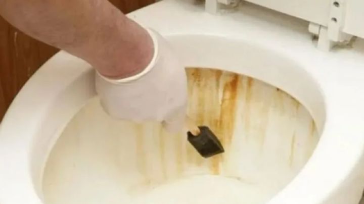 Este truco casero elimina el sarro del inodoro sin cloro