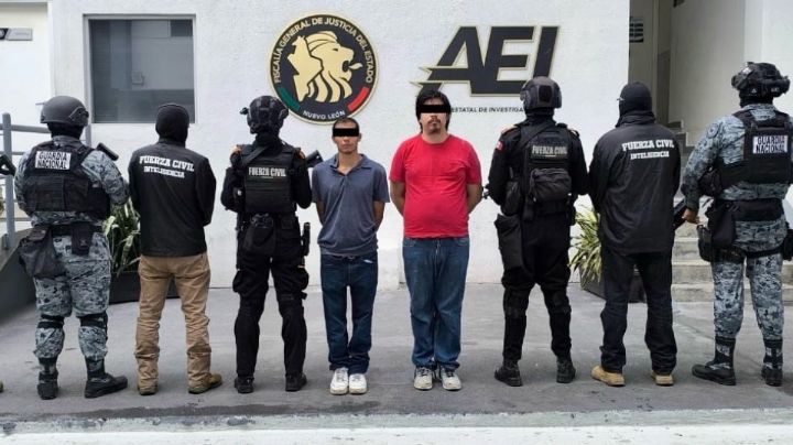 Detienen a dos jóvenes con arma y droga en Monterrey