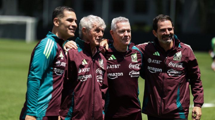 Bora Milutinovic visita la concentración de la Selección Mexicana