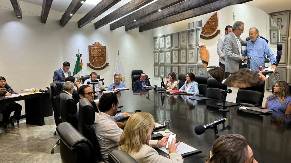 El cabildo de San Pedro aprobó el retiro de la declaratoria de Persona Non Grata que ostentaba el exmagistrado.