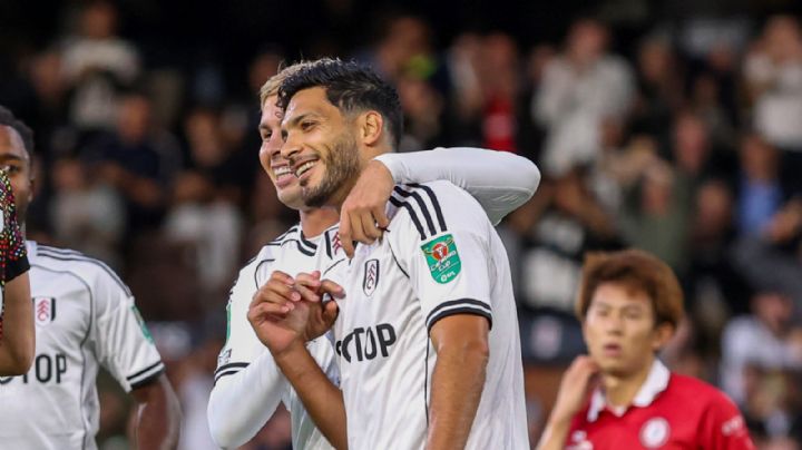 Raúl Jiménez vuelve al gol con Fulham en la Copa de la Liga