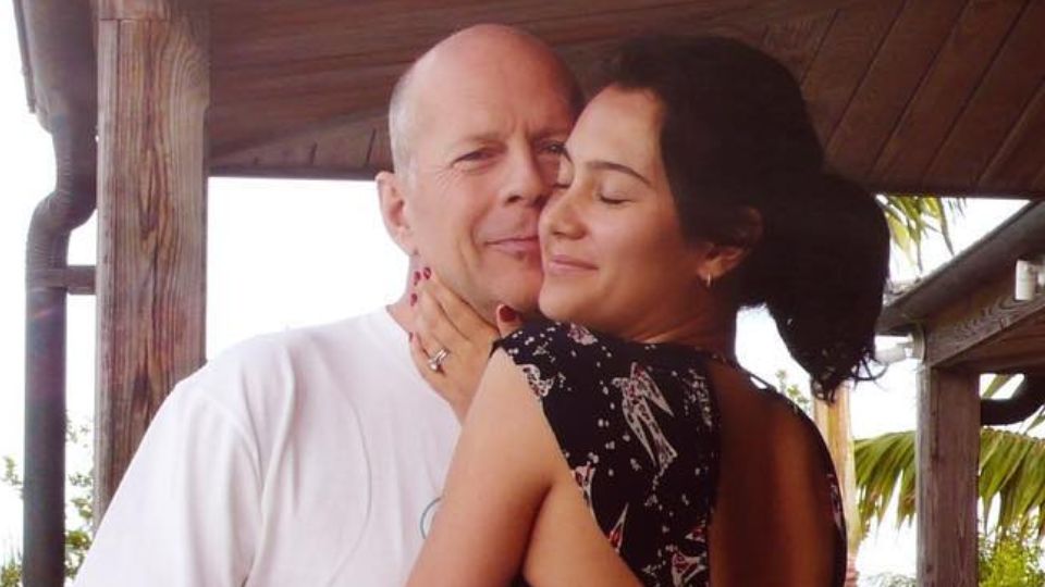 Bruce Willis y Emma Heming Willis | Facebook / Emma Heming Willis