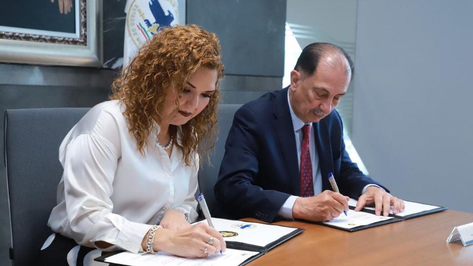 Los titulares del Poder Judicial y la Fiscalía estatal firmaron el convenio de colaboración.