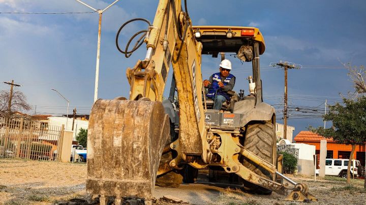 Superan alcaldes de NL pronóstico de obras durante primer año