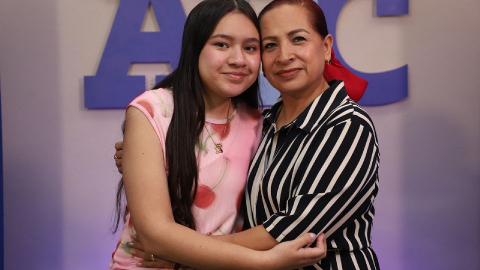 Estrella cuenta con el apoyo absoluto de su mamá para enfrentar a la fibrosis quística.