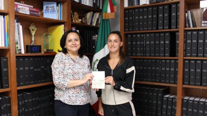 El Consulado en Laredo se adelanta a Tigres Femenil y anuncia la llegada de Ève Périsset