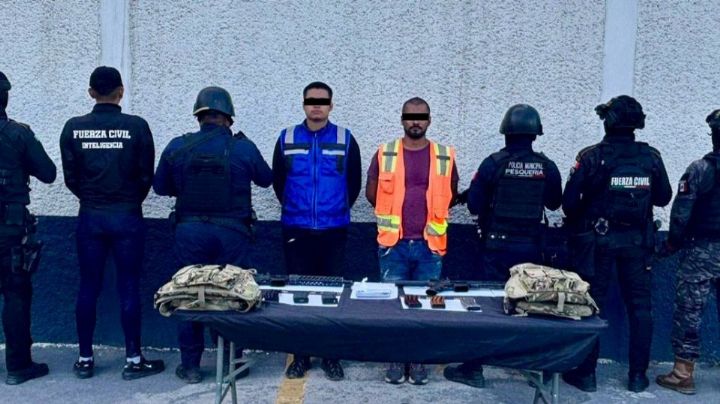 Detienen a dos personas en Pesquería; les aseguran armas largas y drogas