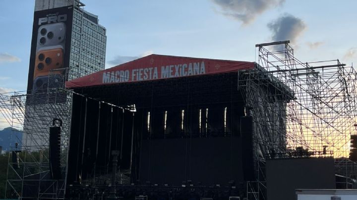 Alistan Macroplaza para ceremonia conmemorativa del Grito de Independencia
